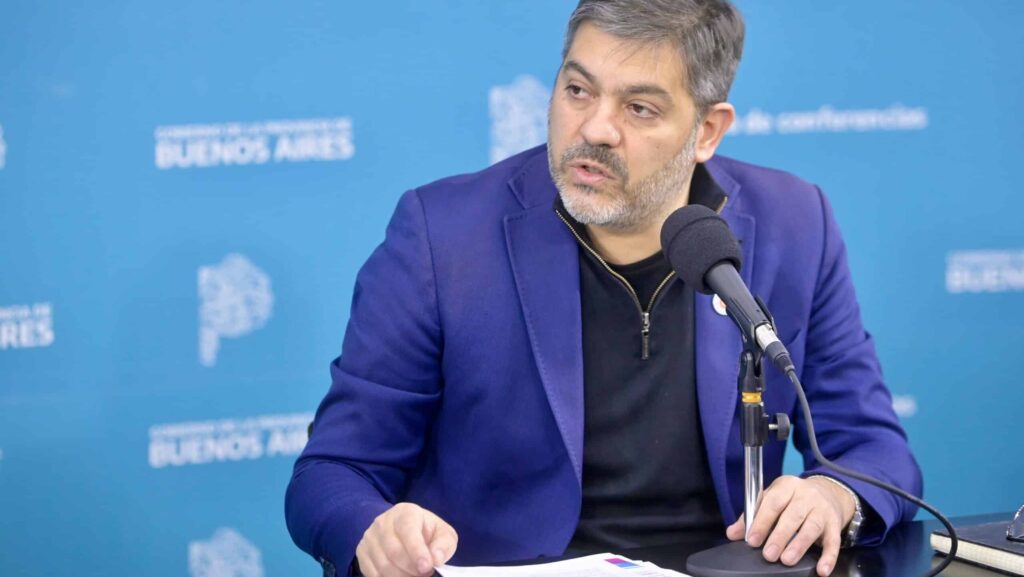 Bianco le respondió a Ishii con ironía: «Si el poncho no aparece, difícil que el chancho chifle»