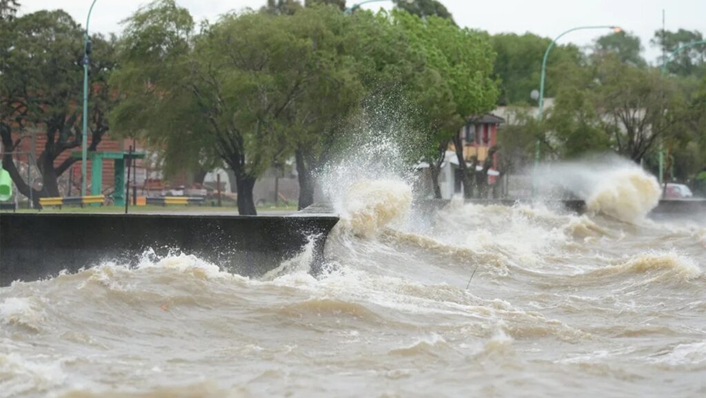 Alertan por una nueva crecida del Río de la Plata: el nivel podría superar los 3 metros