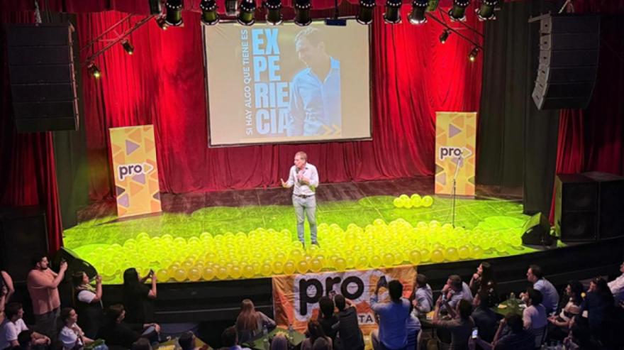 Santilli reunió al PRO en La Plata y admitió que la campaña con Espert “será difícil”