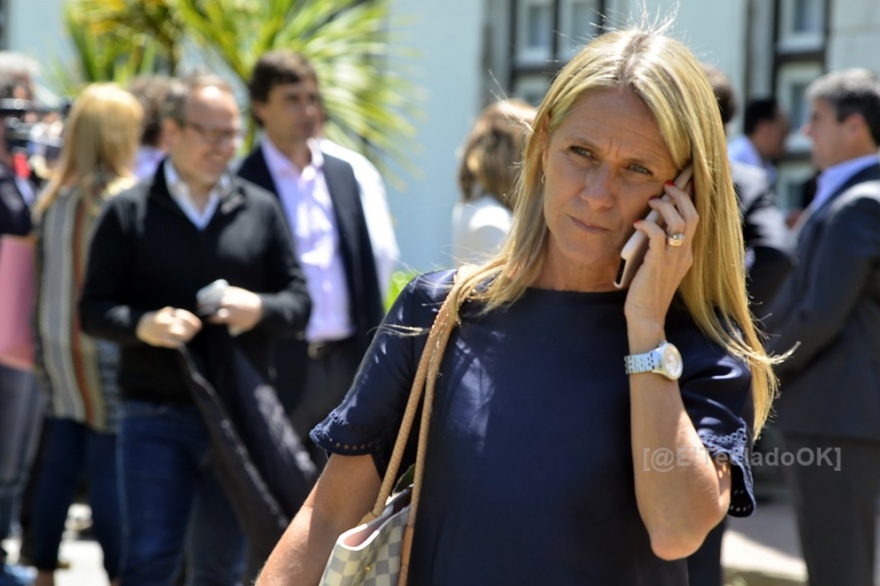 El PRO platense apuesta por Carolina Barros Schelotto para competir con Piparo