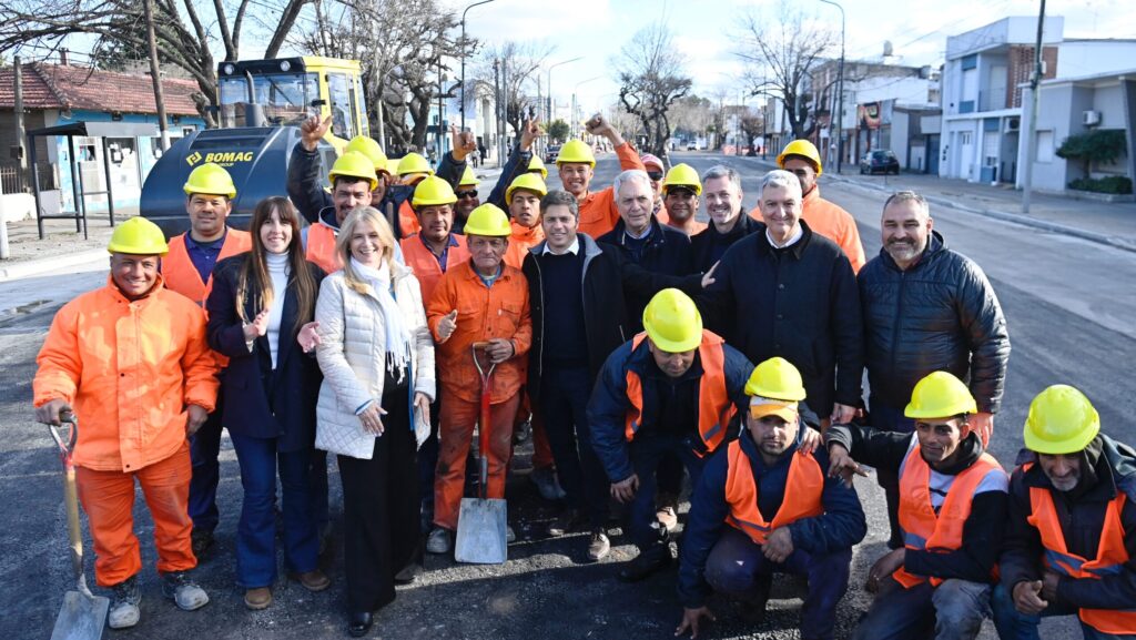 Kicillof y Alak cerraron campaña en La Plata: obras, militancia y mensaje contra Milei