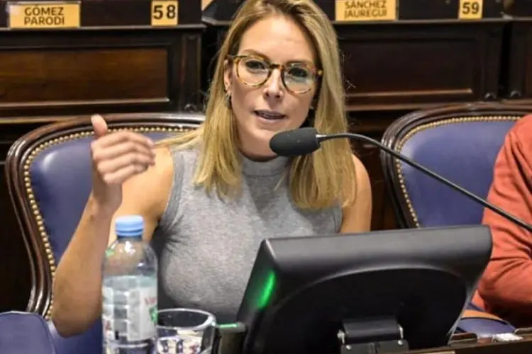 La Cámpora consiguió dictamen para blindar las empresas públicas bonaerenses ante una eventual privatización