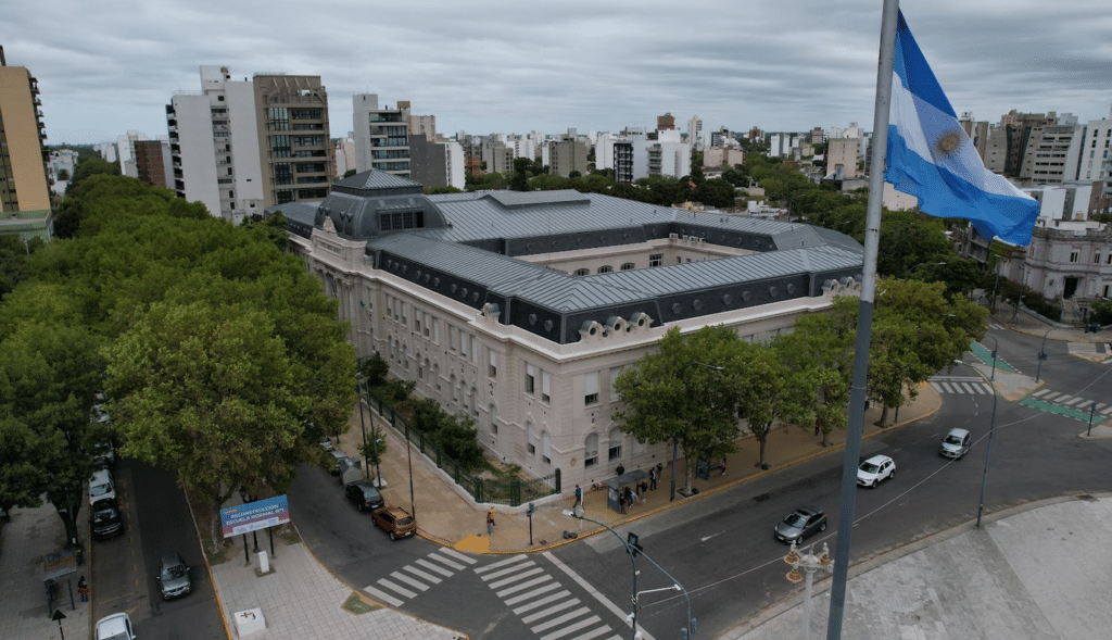 «Perdemos días de clase»: el reclamo de los alumnos del Normal 1 por la calefacción