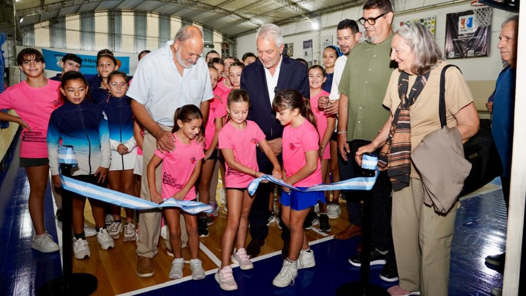 Gonnet suma infraestructura deportiva: inauguraron el nuevo piso del Centro de Fomento