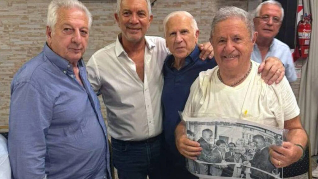 Alak viaja a Bahía Blanca con Duhalde y consolida su armado en el sur bonaerense