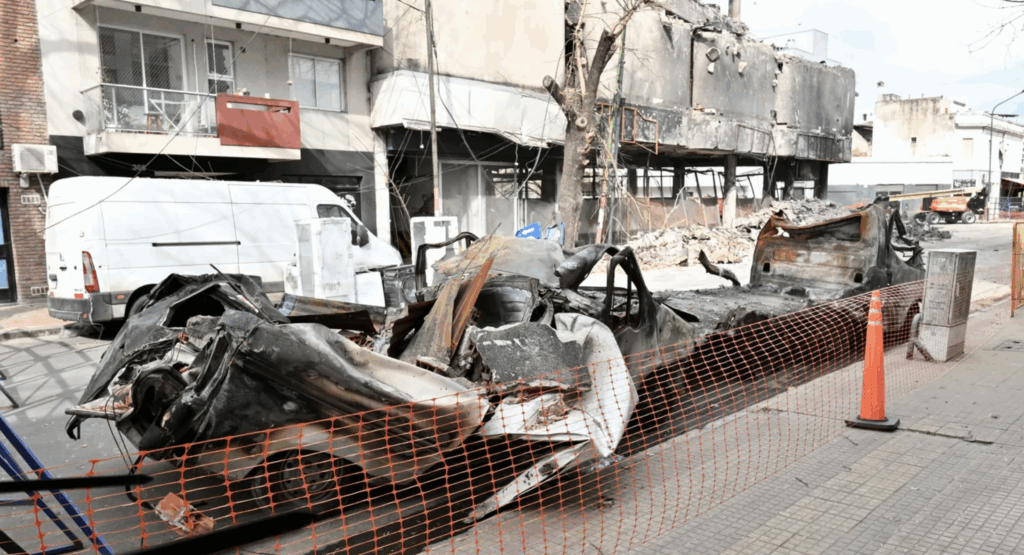 A un mes y medio del incendio en Aloise los vecinos vuelven a sus casas