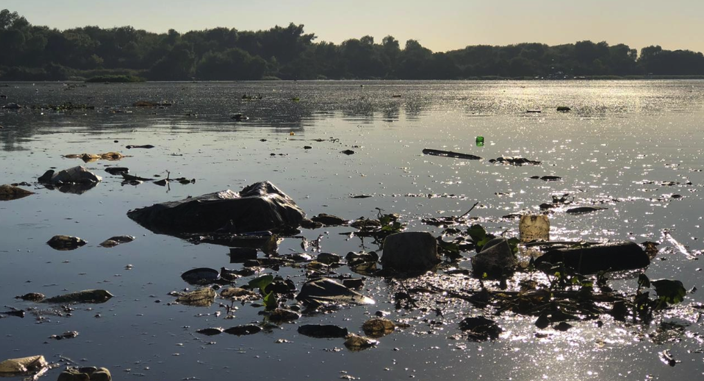 La Justicia ratifica embargo millonario por contaminación y denuncia amenazas en plena disputa con la Provincia