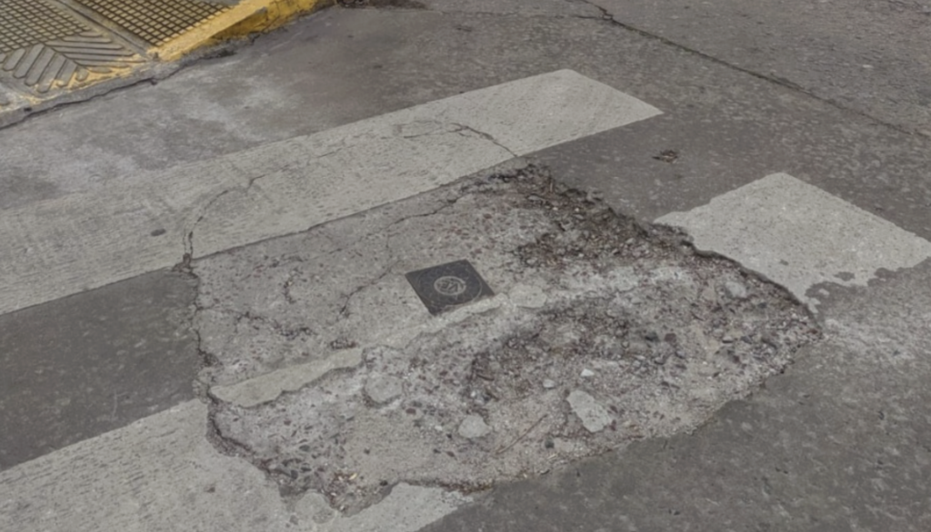 La Plata Reporta: crean un mapa en tiempo real de baches, basura y reclamos que no llegan al Municipio