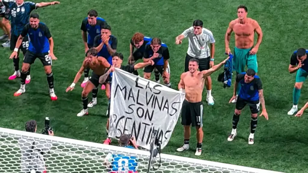EE.UU. respaldó el derecho de la selección argentina a mostrar la bandera de Malvinas