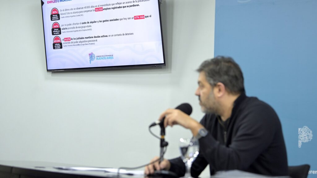 Bianco cruzó a Milei por llamar «terroristas» a docentes y estudiantes: «Consulté a una IA y me dijo que eso se llama delirio persecutorio»