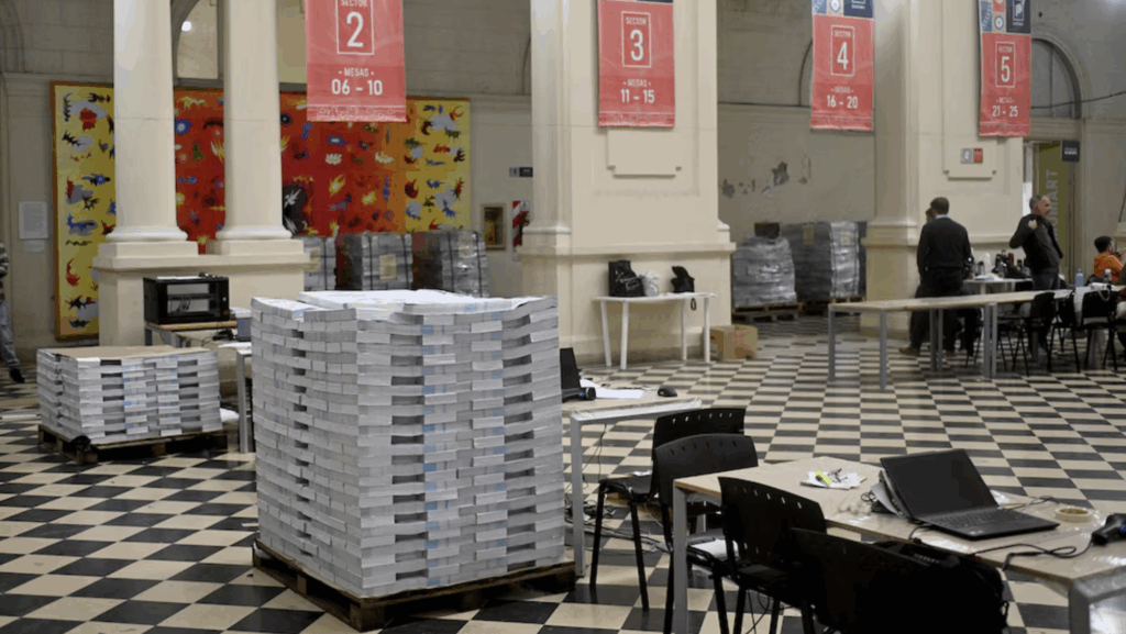 La Junta Electoral bonaerense le exige al Gobierno que confirme si hay fondos para reimprimir las boletas tras la salida de Espert