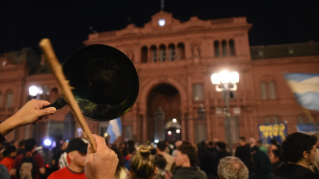 Encuesta nacional: crece la preocupación social y casi 6 de cada 10 argentinos ven posible un estallido