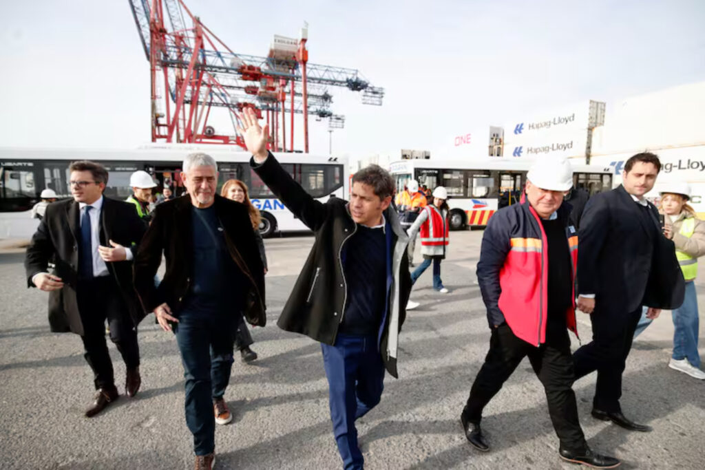 Kicillof acelera su campaña y desafía a Milei: la batalla por Buenos Aires ya tiene tinte presidencial