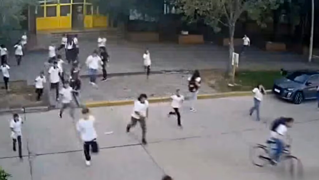 Tragedia en San Cristóbal: un alumno armado mató a un compañero en la Escuela Normal Mariano Moreno