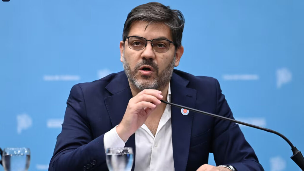 Bianco desafía lecturas presidenciales: “El peronismo no llegó a su techo y Kicillof no está en carrera presidencial”
