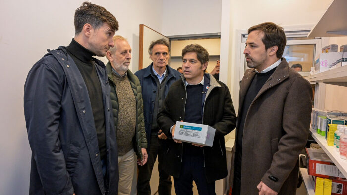 Kicillof redobla la interna con Milei desde Morón: «Se endeudan para comprar remedios y pagar el alquiler»