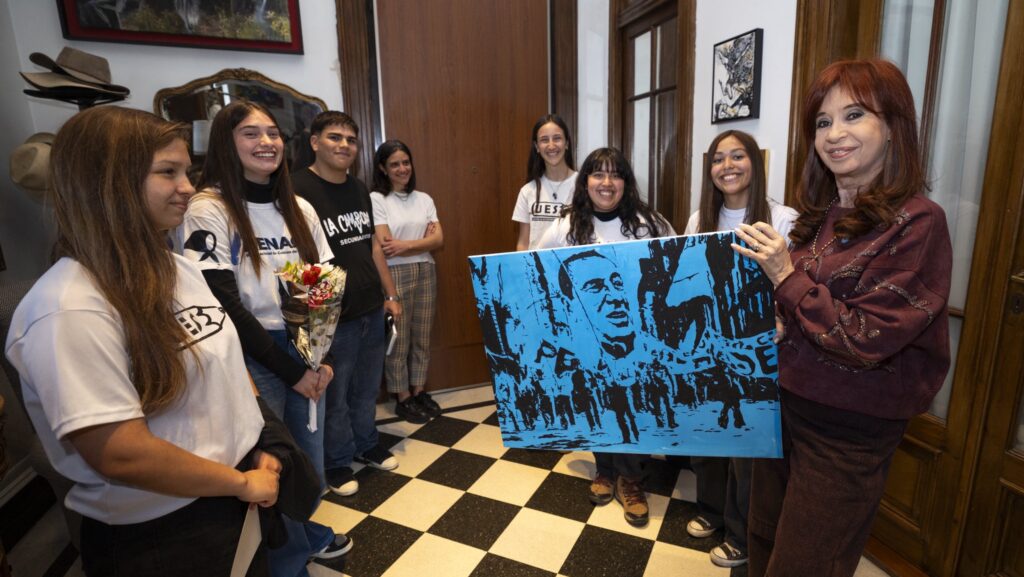Cristina recibió en San José 1111 a la militancia estudiantil de La Plata y la Provincia