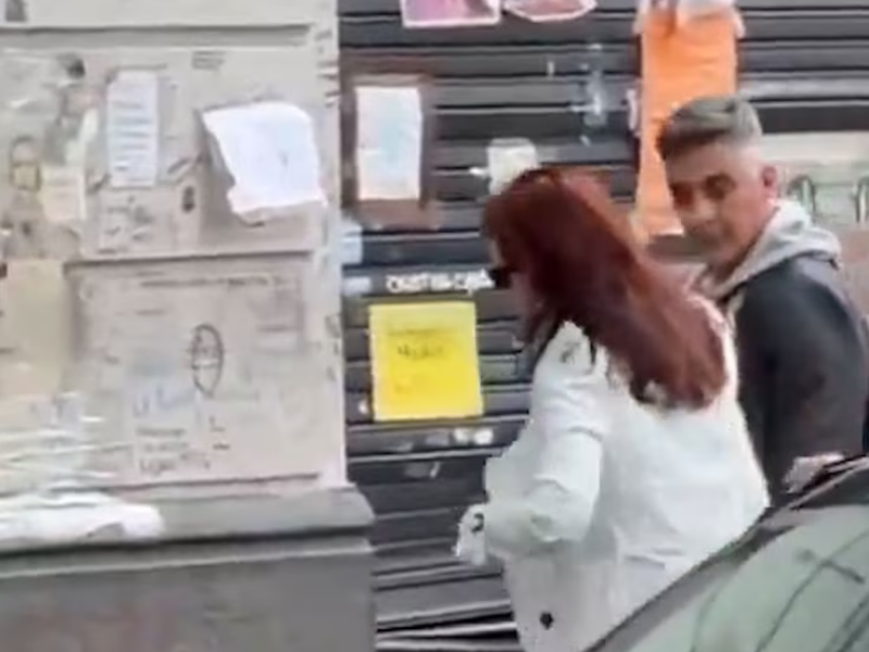 Un video viral mostró a Cristina Kirchner en la calle sin custodia policial