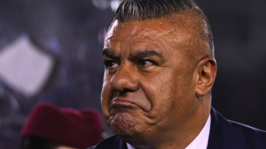 Entre contratos millonarios y causas abiertas: la AFA vuelve a acordar con Clarín mientras avanza la disputa judicial