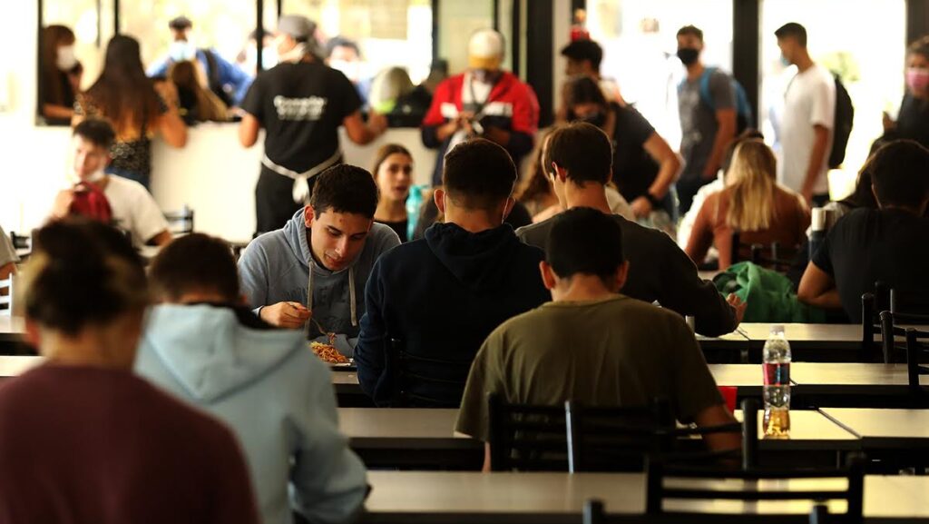 La UNLP reactiva el Comedor Universitario: menú subsidiado y venta de tickets ya en marcha
