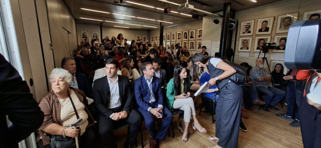 La Plata homenajeó a Estela, HIJOS y al EAAF en los 50 años del golpe