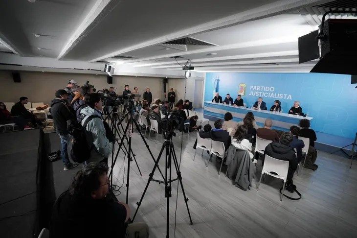 Máximo Kirchner ante los medios internacionales: “La condena a Cristina es un mensaje político”