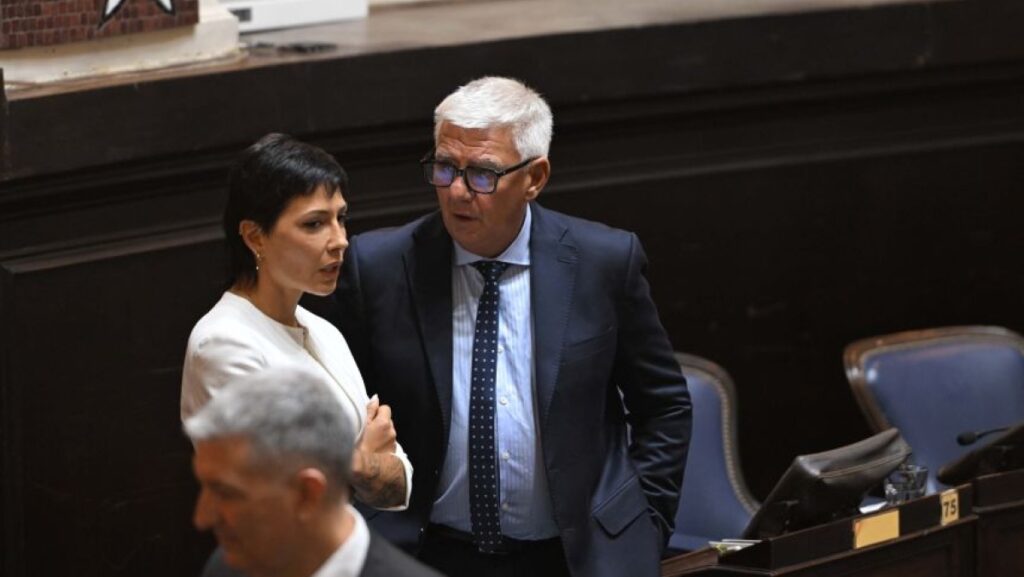 Un referente de Máximo Kirchner se quedó con la presidencia de Diputados y prometió a Kicillof aprobar el endeudamiento