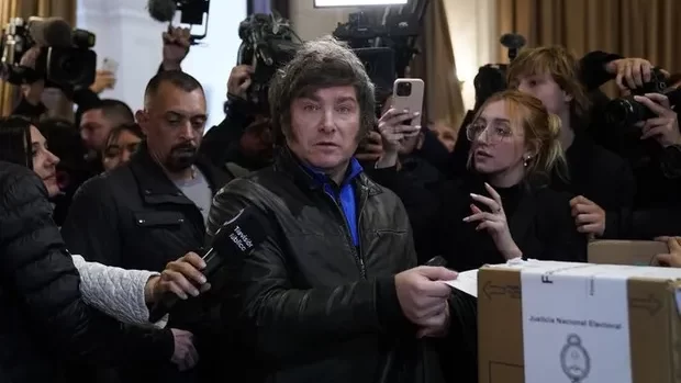 Octubre bajo la lupa de una encuesta: qué pronostica la consultora que acertó en Corrientes