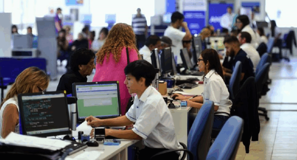Bonificación por título universitario: requisitos, montos y cómo será el pago para los empleados públicos bonaerenses
