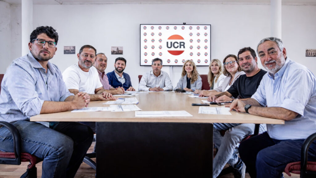UCR bonaerense: Miguel Fernández resiste el adelanto de las internas y exige “unidad real” antes de cambiar la fecha
