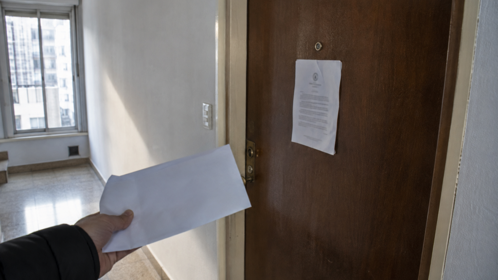 Desalojo exprés: 10 días de aviso obligatorio, juicio sumarísimo y qué garantías tienen los inquilinos vulnerables
