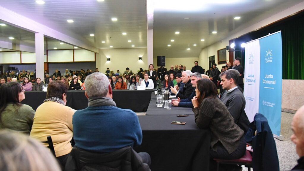 Alak avanza con obras y participación vecinal en El Peligro: presentó la Junta Comunal y anunció mejoras en infraestructura