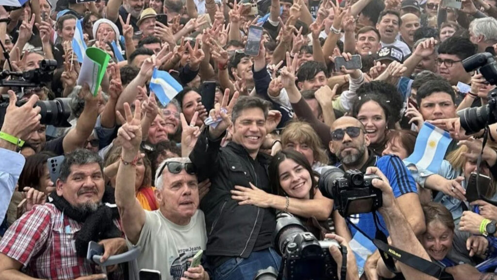 Kicillof desplegó su agenda internacional mientras el caso Chocolate Rigau escaló a otra denuncia penal