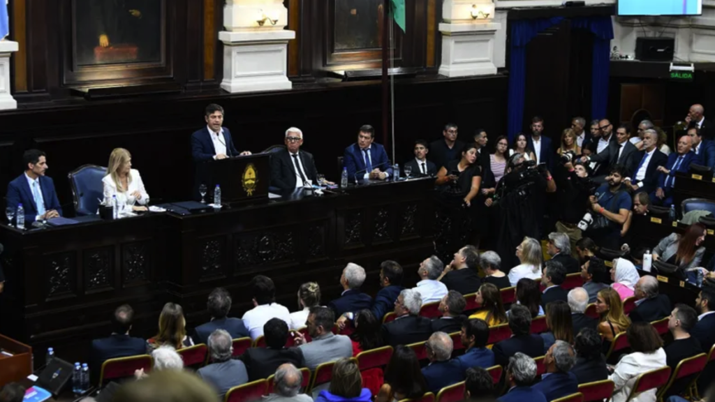 Repercusiones de la apertura de sesiones en Provincia: oposición exige gestión, La Cámpora se planta y Kicillof confronta a Milei