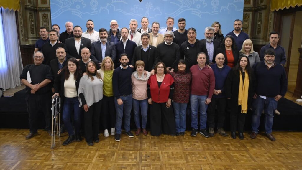 Kicillof reunió a los gremios bonaerenses y reforzó su alianza: “Defender el Estado es nuestra bandera”