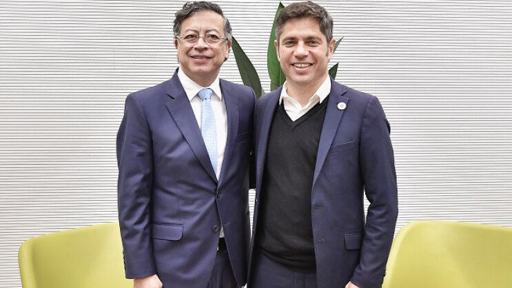 Kicillof en Barcelona: el apoyo de Petro y su impacto político en La Plata
