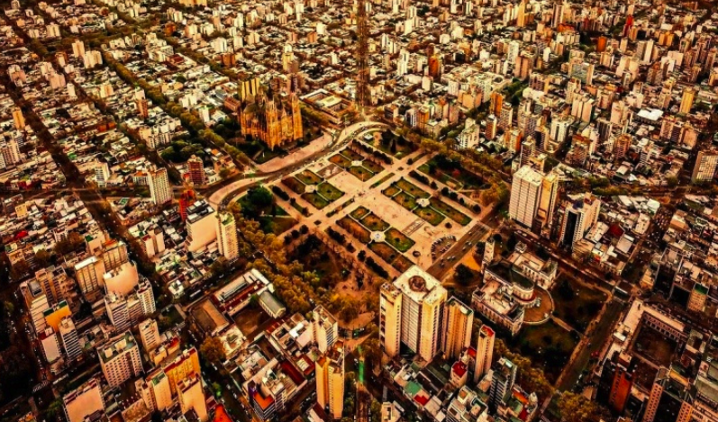 La Plata: la inflación desacelera, pero el consumo sigue resentido y el turismo no logra despegar del todo