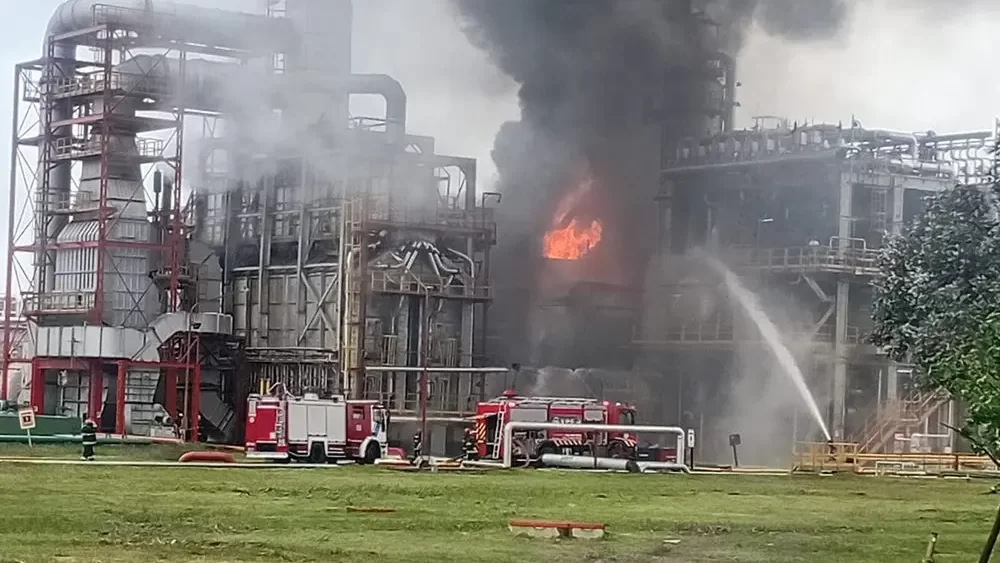 Sofocaron un incendio en la destilería de YPF: tensión en el “Topping D”