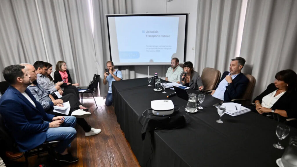 El municipio le explicó al Concejo por qué hay que relicitar el transporte: subsidios nacionales y energías renovables cambiaron todo
