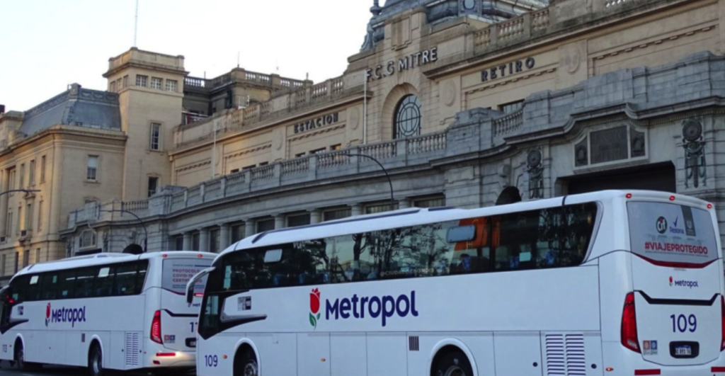 Cambia la línea 195 entre La Plata y Retiro: los nuevos recorridos y frecuencias de La Costera
