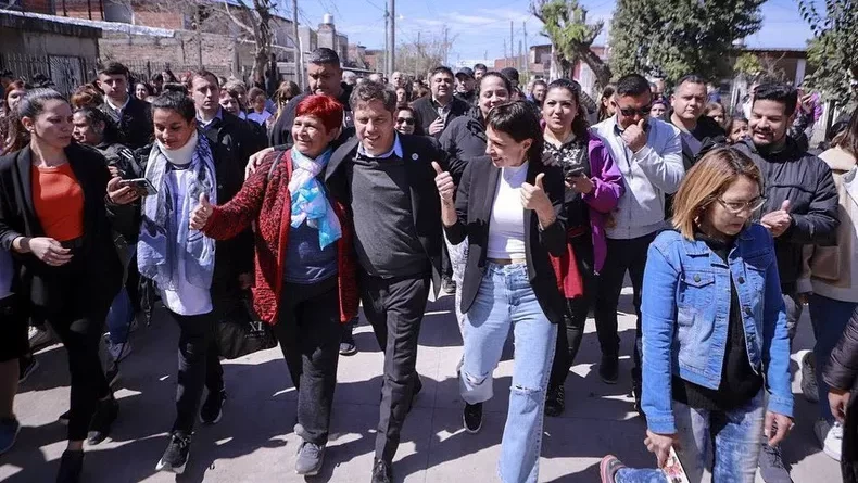 Kicillof habilitó fondos internacionales para La Matanza y Quilmes en plena interna peronista