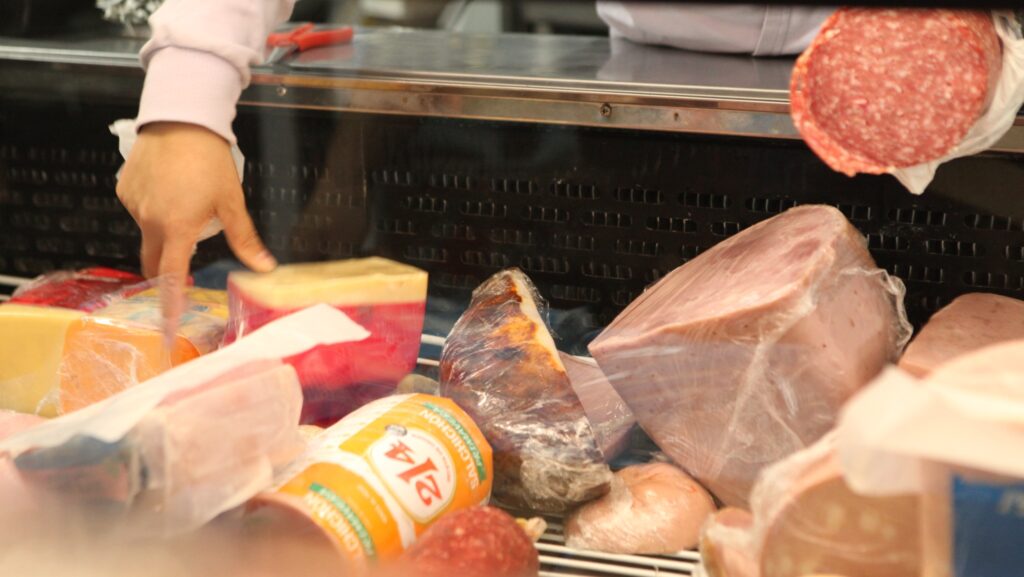 Mercado Bonaerense de La Plata: la lista de precios de esta semana con 40% de reintegro con Cuenta DNI
