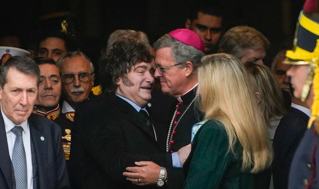 La Iglesia describió la Argentina «herida» que verá el Papa mientras millones marchan a Luján