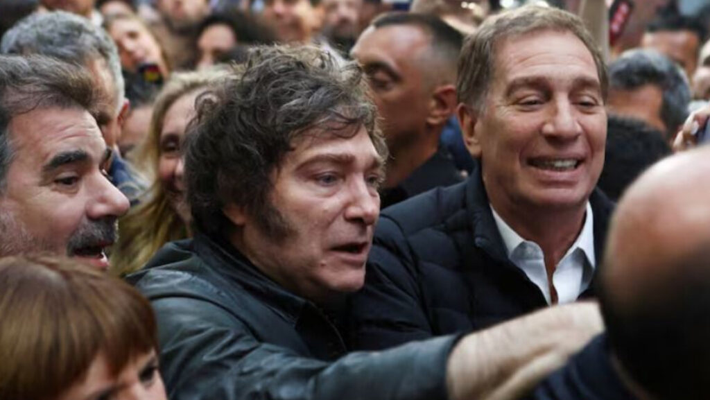 Milei llamó «próximo gobernador» a Diego Santilli