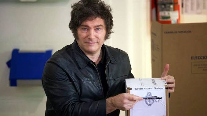 Sin PASO, el gasto electoral casi no bajó: un informe pone en duda el argumento libertario