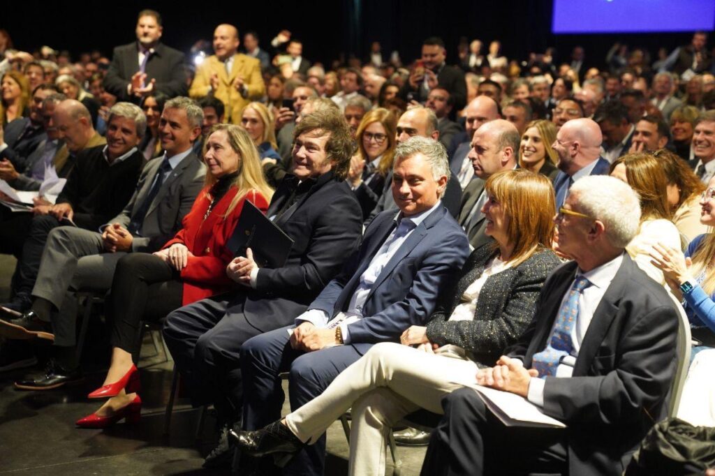 Milei lanzó la campaña bonaerense con un feroz ataque a Kicillof: “Pichón de Stalin”