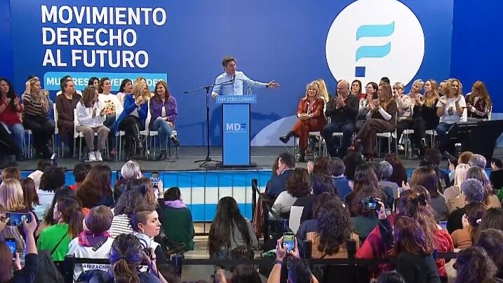 Kicillof nombró a Cristina, pidió unidad y cerró filas en Ensenada: «No hay que perder el tiempo en internas»