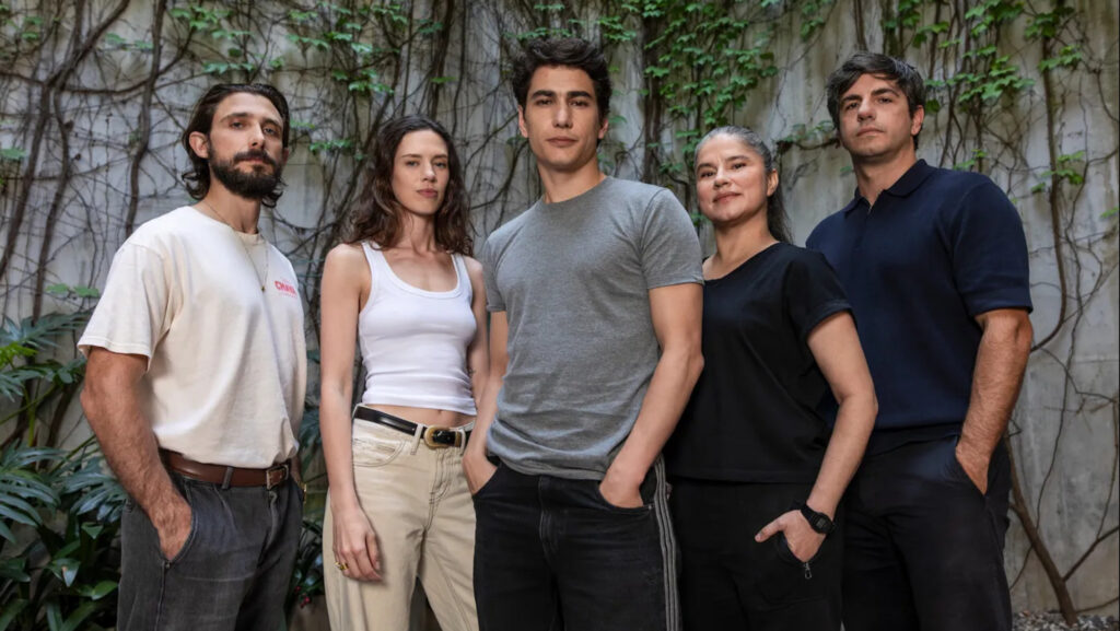 La Plata será escenario de la nueva serie de Netflix «El futuro es nuestro»