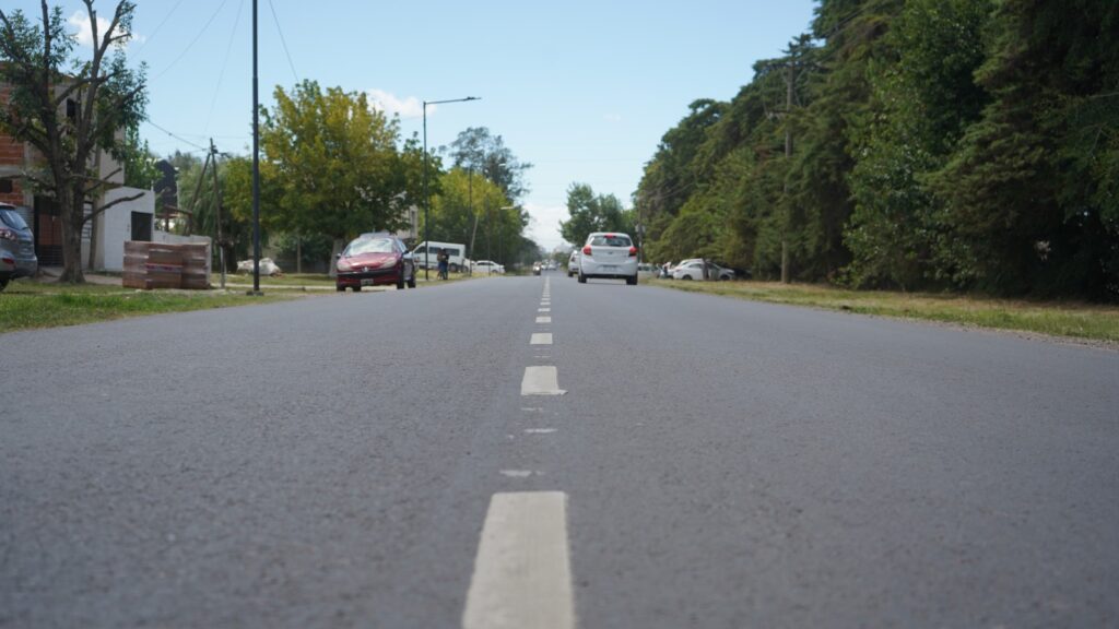Avanza la pavimentación de avenida 38 en San Carlos: la obra ya supera el 70 % de ejecución