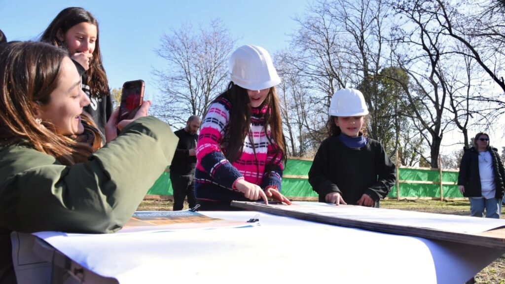 Comenzó la construcción de la primera escuela secundaria en Ignacio Correas